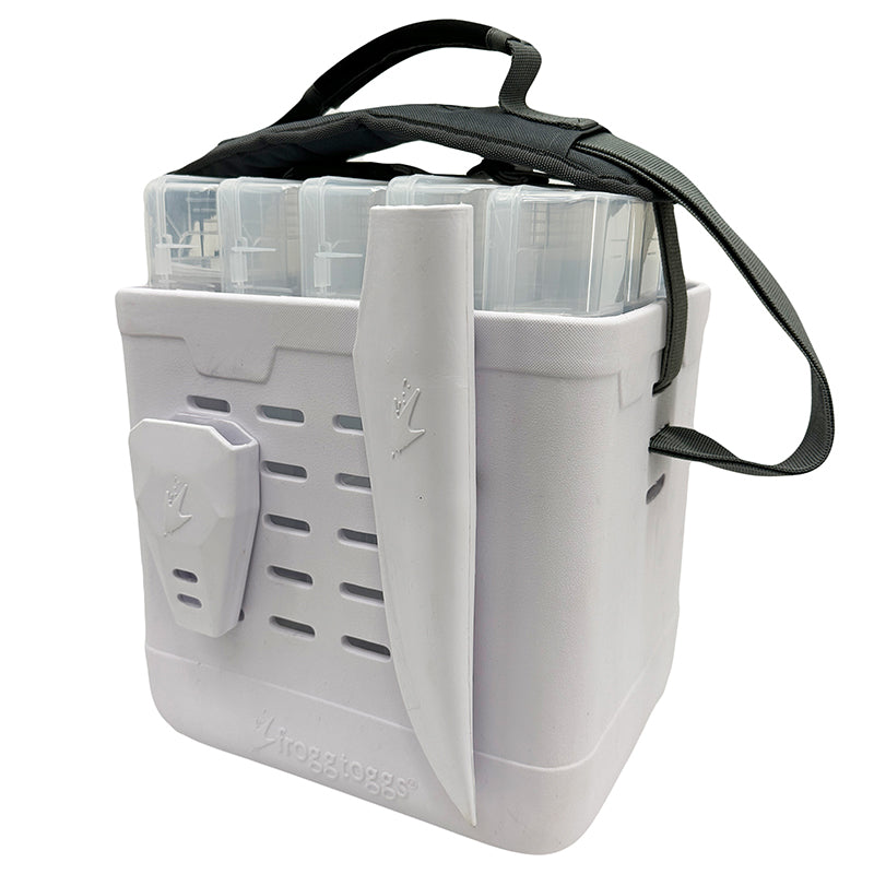 Frogg Toggs Tackle Vault Kit-White W/5 Sz3600/Rod Hldr/Shth